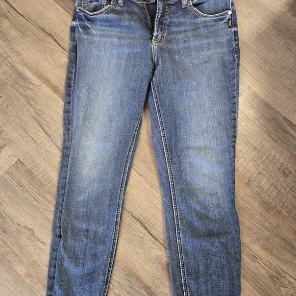 Silver Jeans Denim - Silver Jeans Medium Wash Ankle Crop Jeans